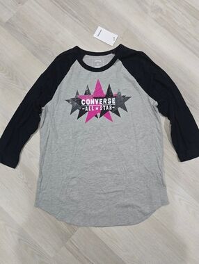 Converse Raglan Tee Gray Body with Black Sleeves & Pink Star Graphic Size XL NWT